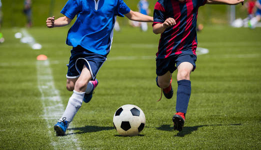 青岛城市足球联赛在“全民健身”中的作用研究
